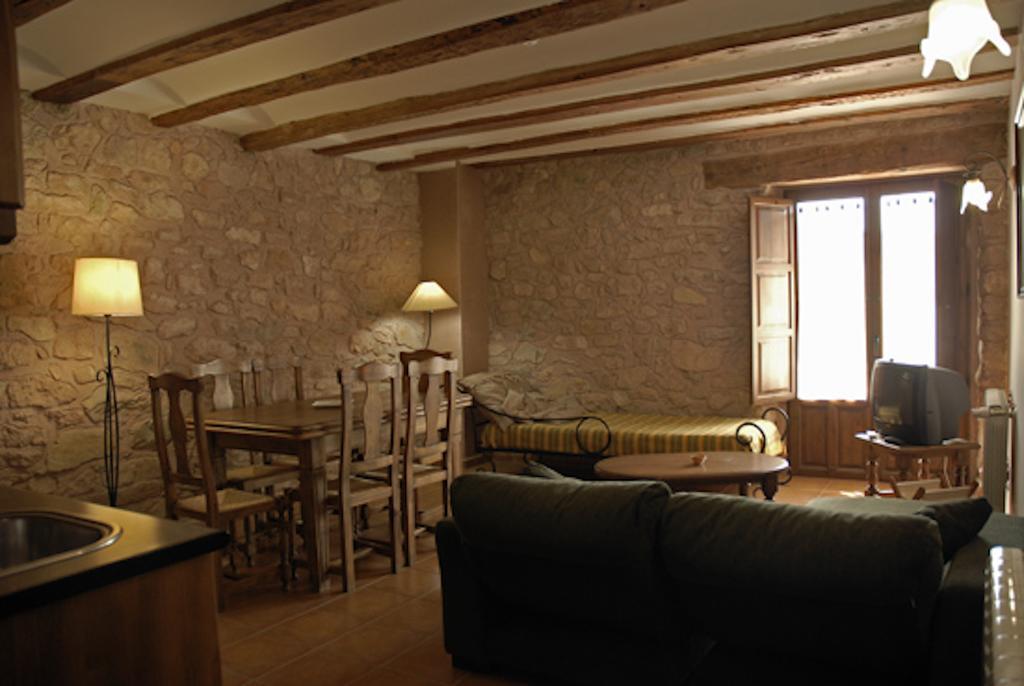 Parador De Santa Rita 莫利纳德亚拉贡 外观 照片