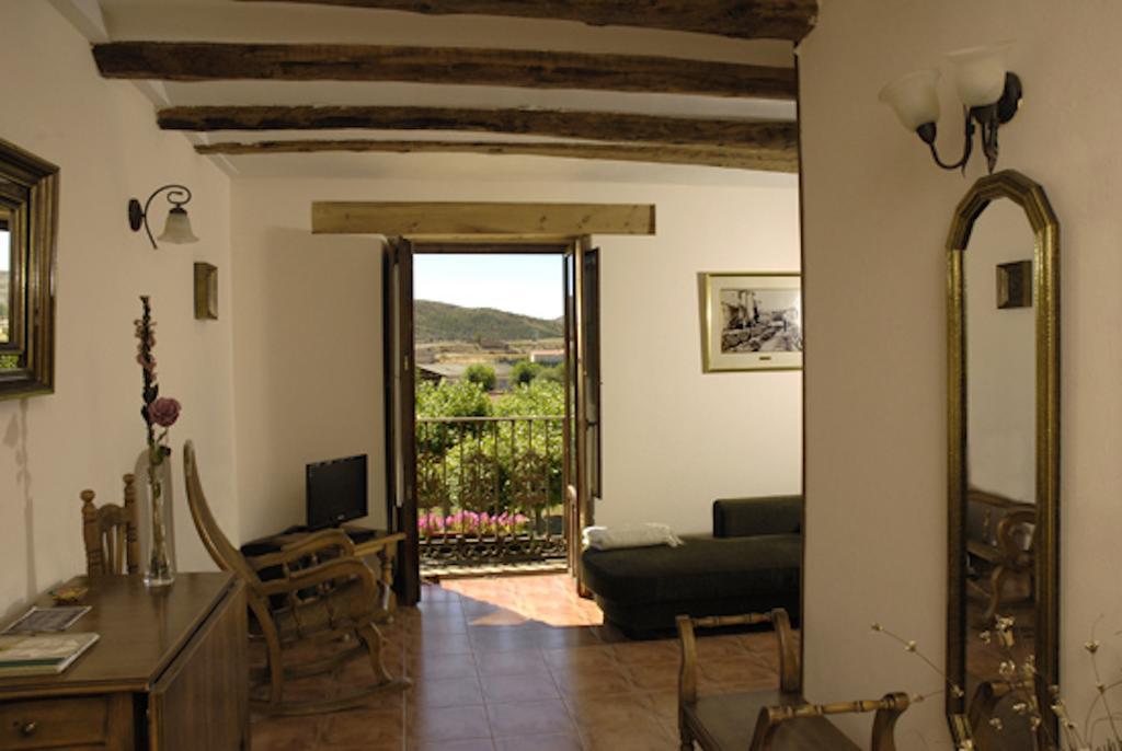 Parador De Santa Rita 莫利纳德亚拉贡 外观 照片